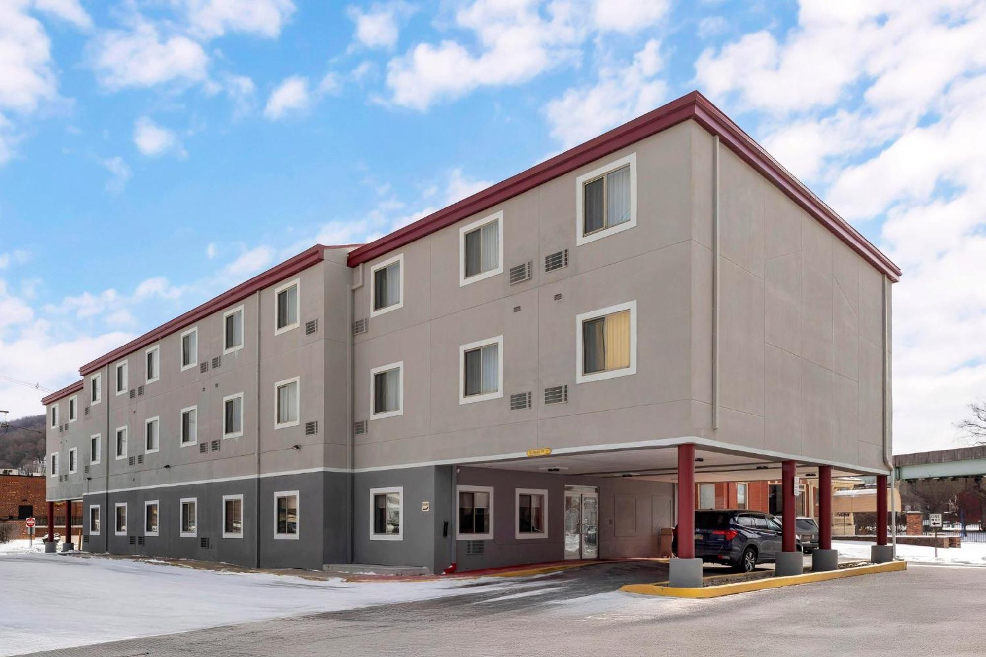 Red Roof Inn Johnstown Exterior foto